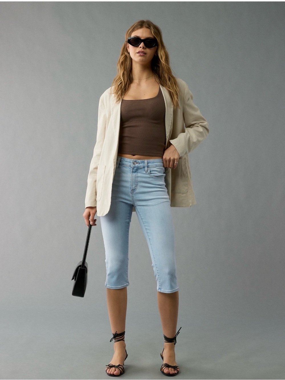 American Eagle Next Level High Waisted Capri Jeans Light Wash Size 8